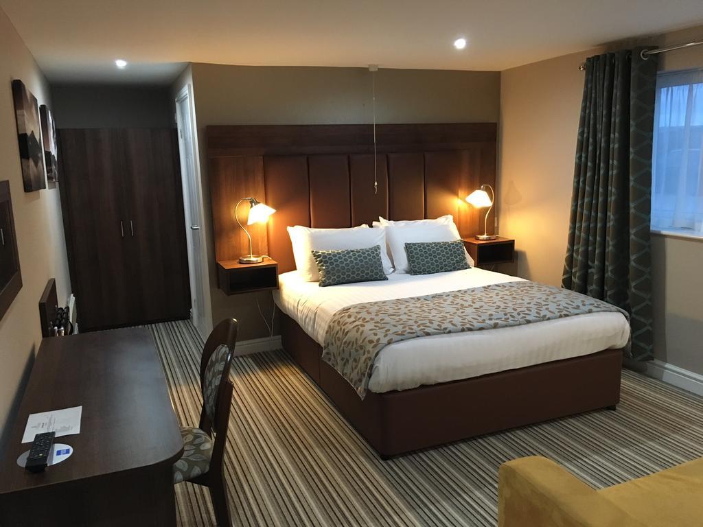 Twin Oaks Hotel Честерфилд Номер фото